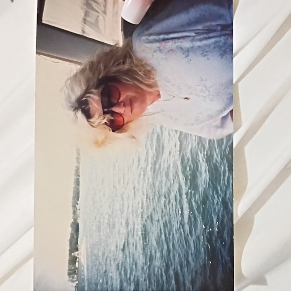 Meet Your Posher - Picture 3 of 3